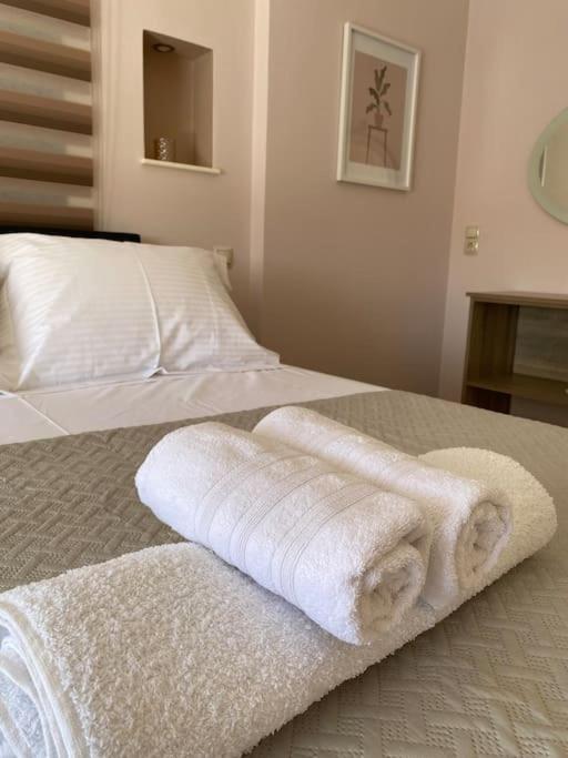 Keskos Luxury Villa อาร์เตมีดา ภายนอก รูปภาพ