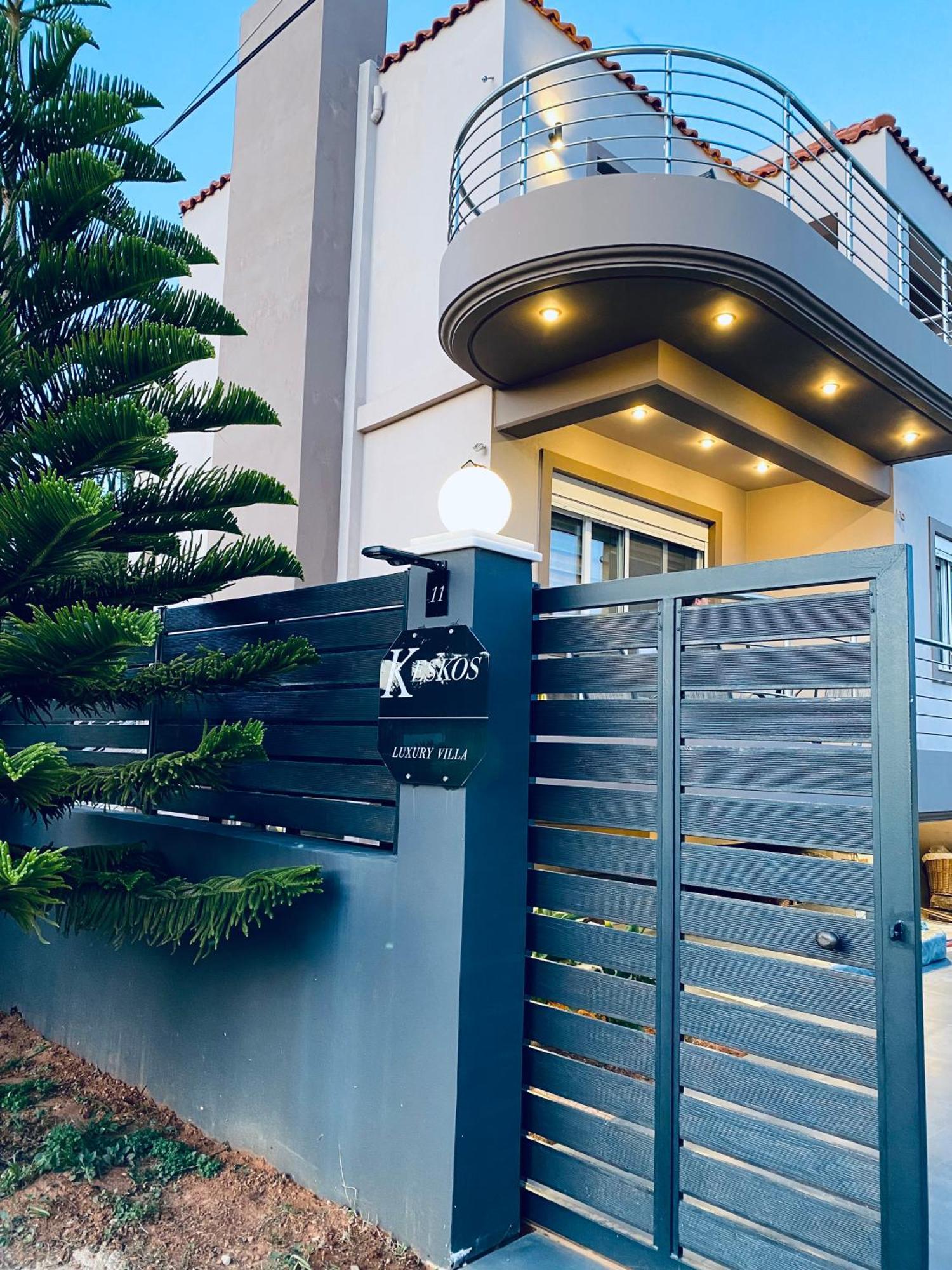 Keskos Luxury Villa อาร์เตมีดา ภายนอก รูปภาพ